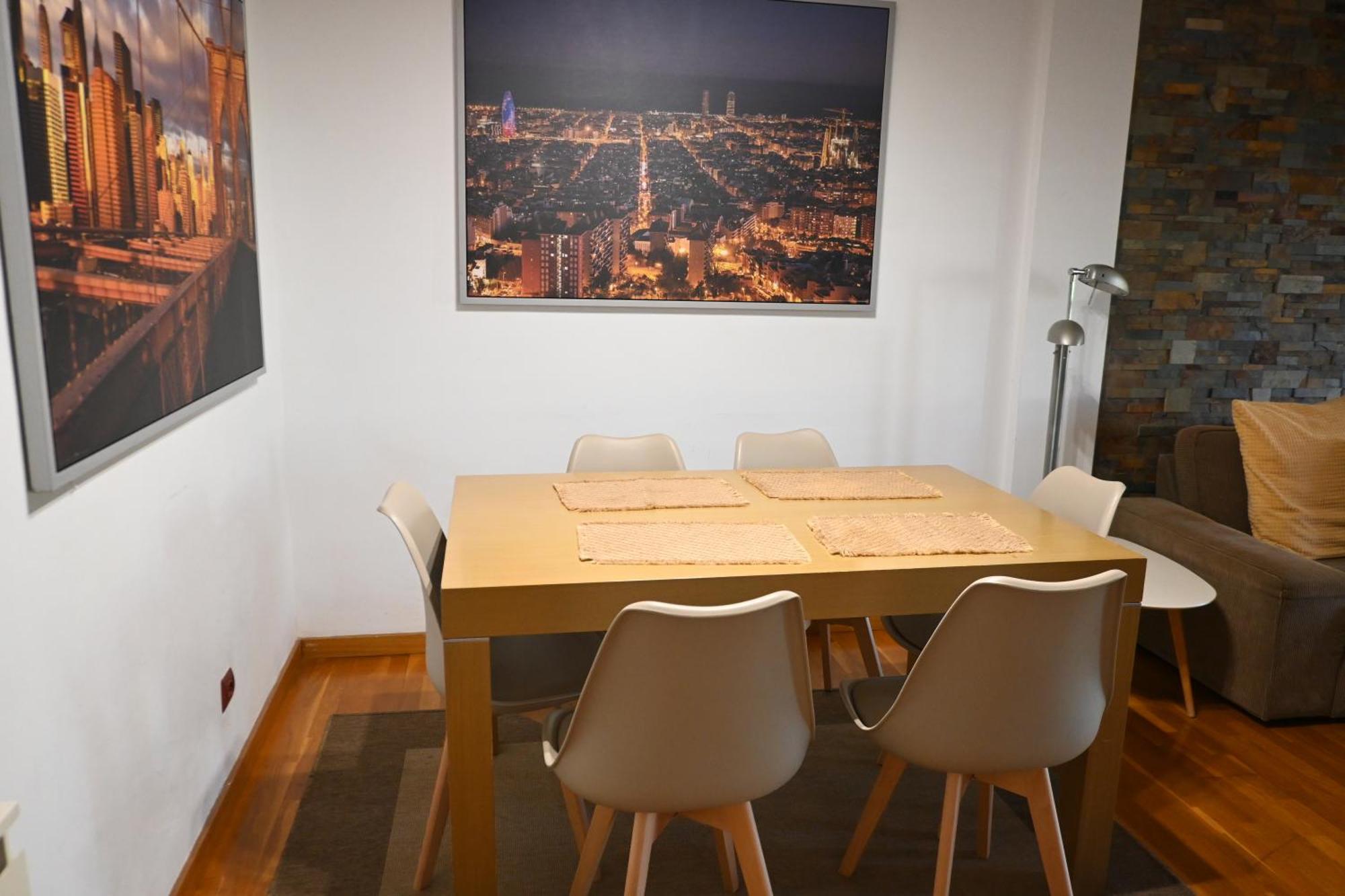 Homenfun Barcelona Sant Adrià de Besòs Esterno foto